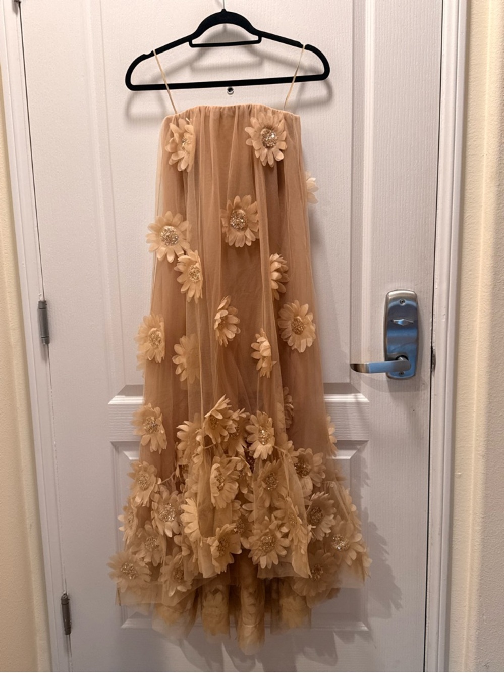 Helsi Athena Embroidered Strapless 3D Floral Maxi Dress size XS Preloved - Picture 4 of 6